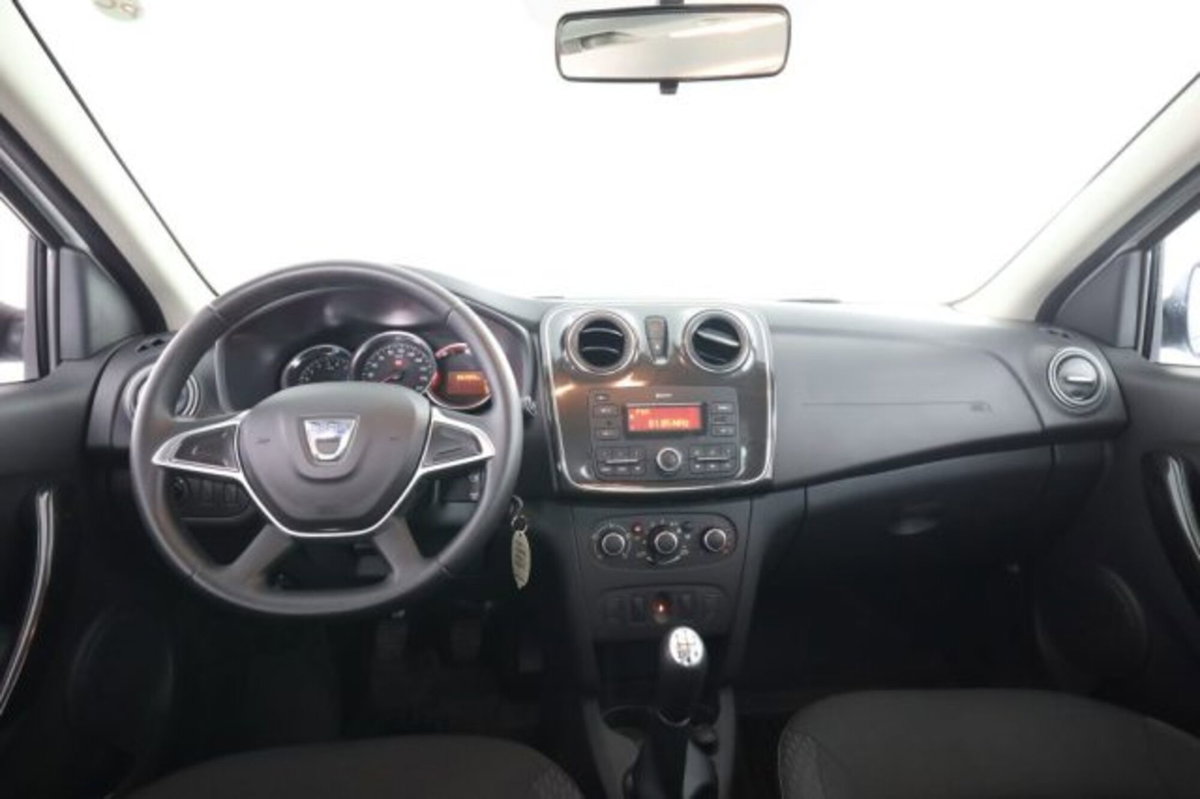 Dacia Logan MCV 1.0 SCe 12V 75CV (4)