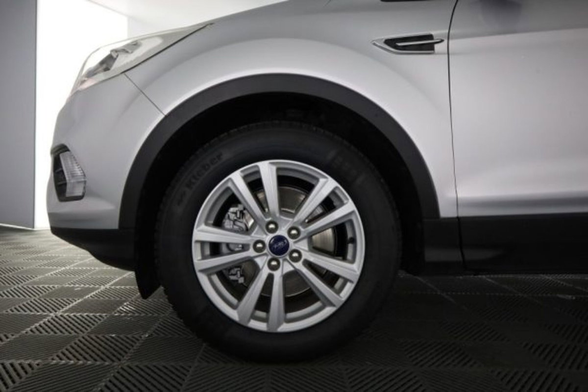 Ford Kuga 1.5 TDCI 120 CV S&S 2WD Powershift Titanium Business (8)