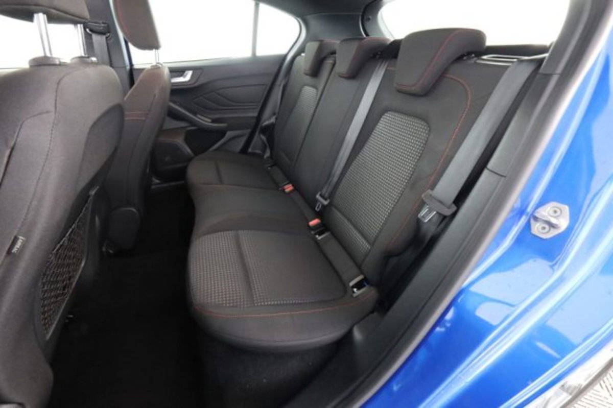 Ford Focus 1.0 EcoBoost Hybrid 125 CV Powershift 5p. Active X (3)