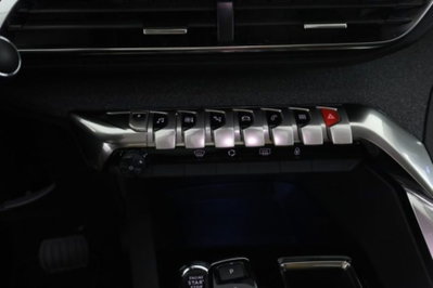 Peugeot 3008 Hybrid 225 e-EAT8 Allure (13)