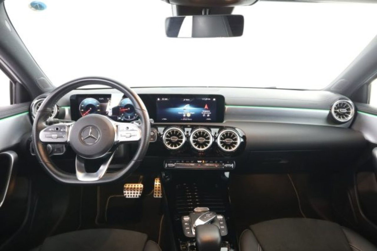 Mercedes-Benz Classe A 180 d Automatic Premium (4)