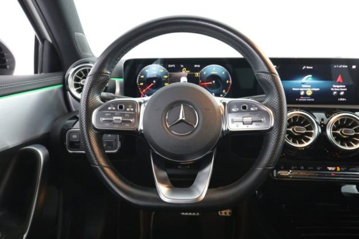 Mercedes-Benz Classe A 180 d Automatic Premium (5)
