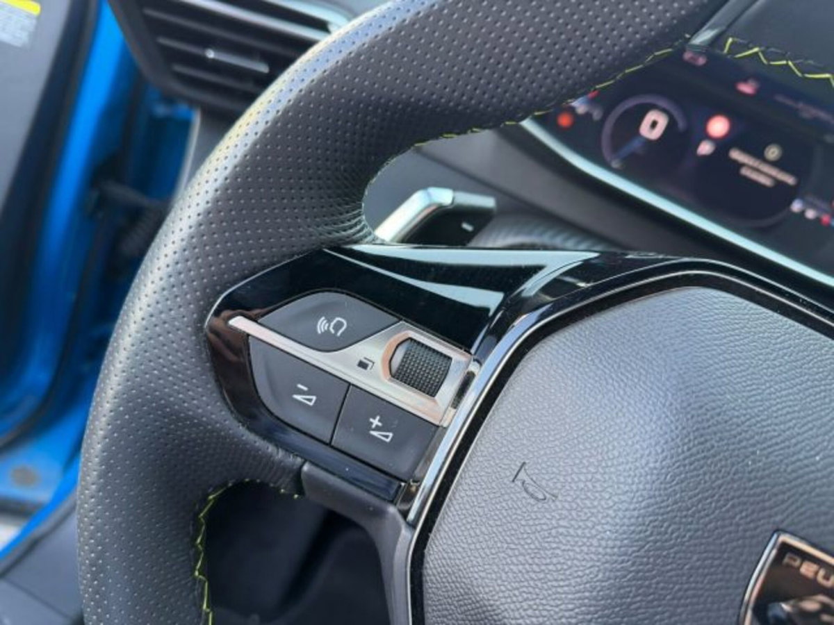 Peugeot 2008 1.2 puretech GT s&s 130cv eat8 (16)