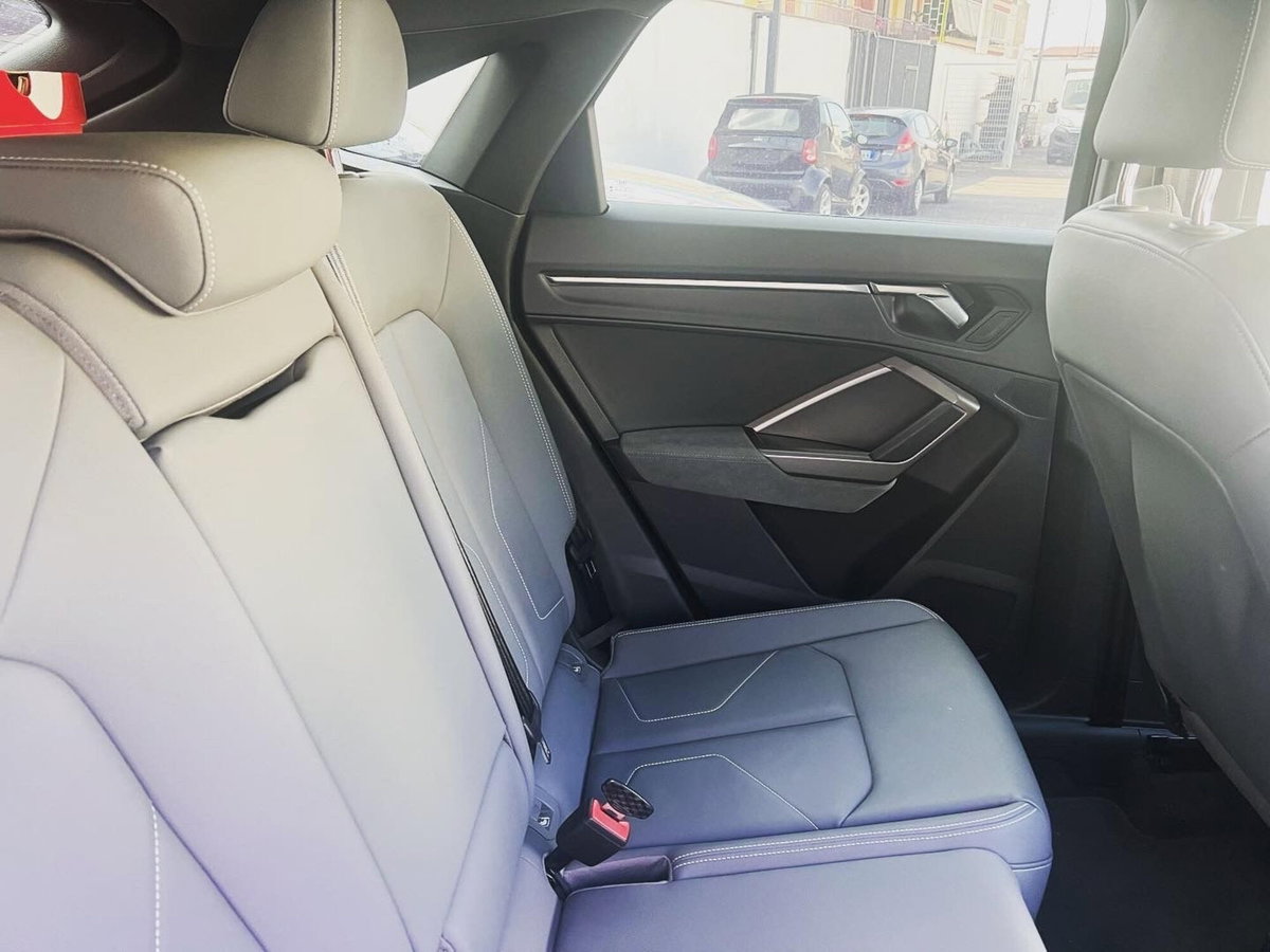 Audi Q3 Sportback 35 TDI quattro S tronic S line edition (8)