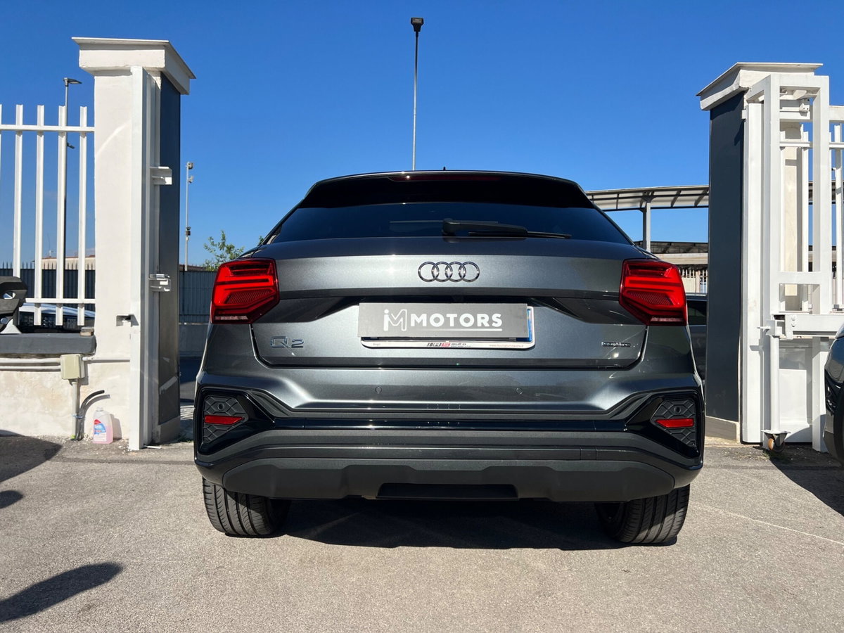 Audi Q2 Q2 35 TDI quattro S tronic Identity Black (4)