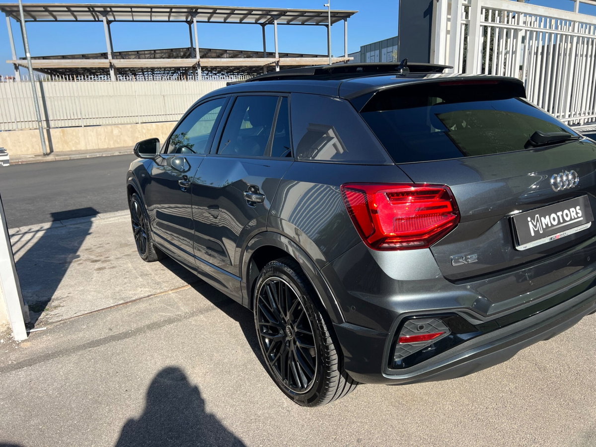 Audi Q2 Q2 35 TDI quattro S tronic Identity Black (5)