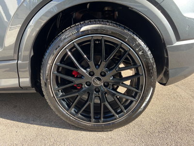 Audi Q2 Q2 35 TDI quattro S tronic Identity Black (7)