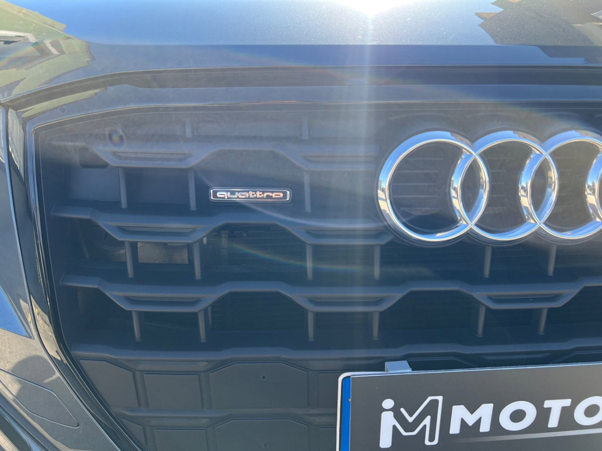 Audi Q2 Q2 35 TDI quattro S tronic Identity Black (8)