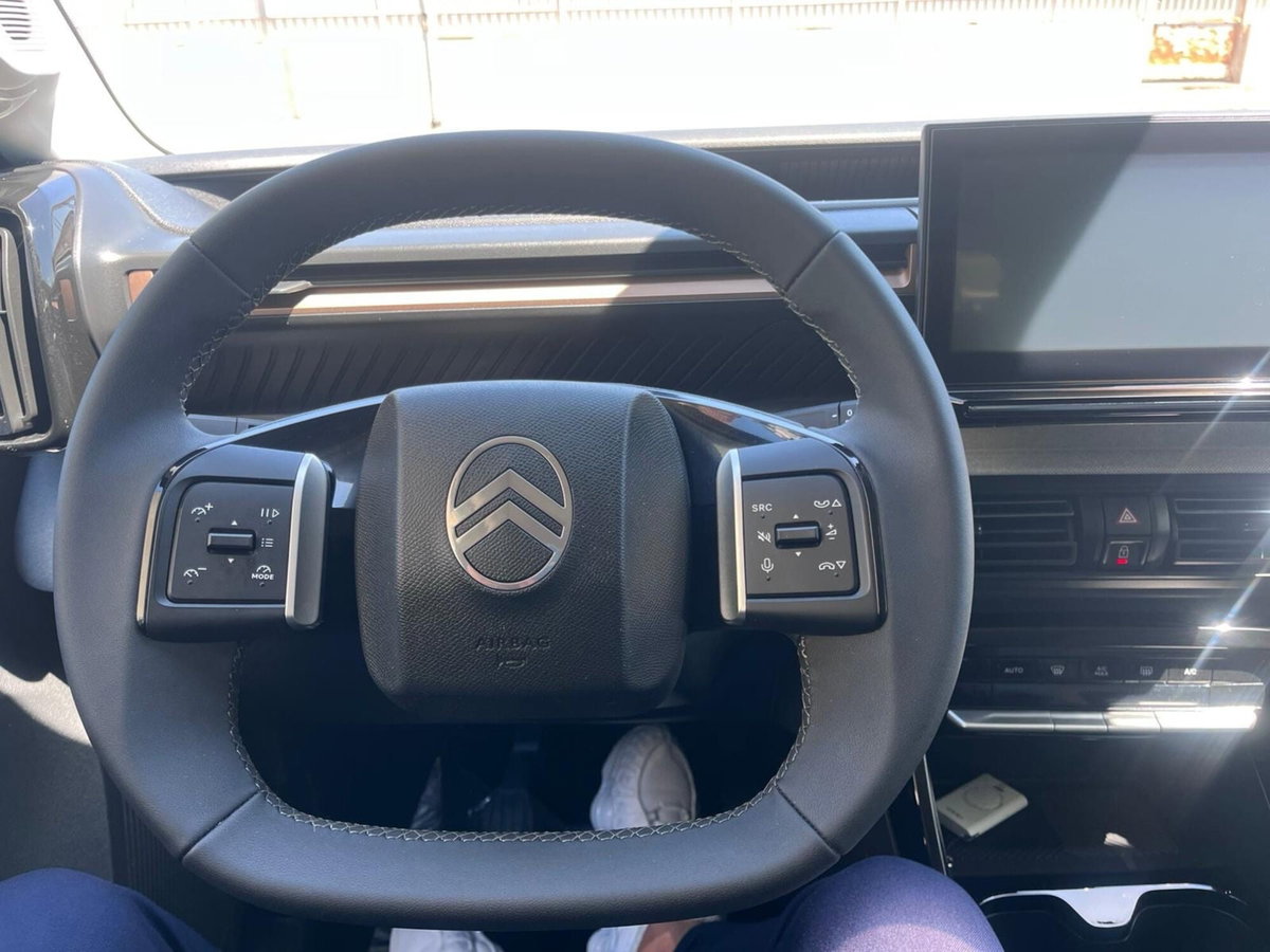 Citroen C3 Aircross 1.2 puretech turbo Plus 100cv 7p.ti (16)