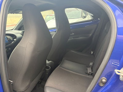 Toyota Aygo X 1.0 VVT-i 72 CV 5 porte Limited Air (11)