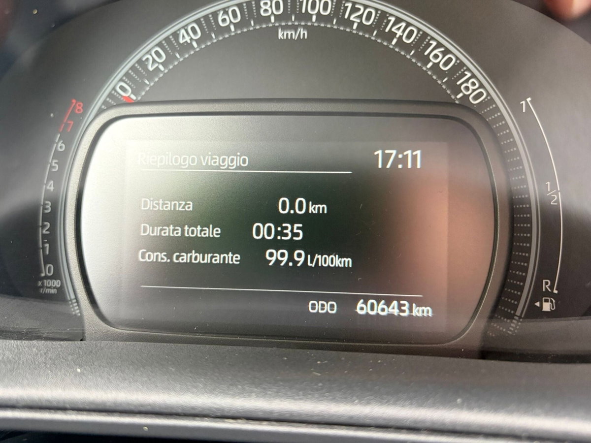 Toyota Aygo X 1.0 VVT-i 72 CV 5 porte Limited Air (12)
