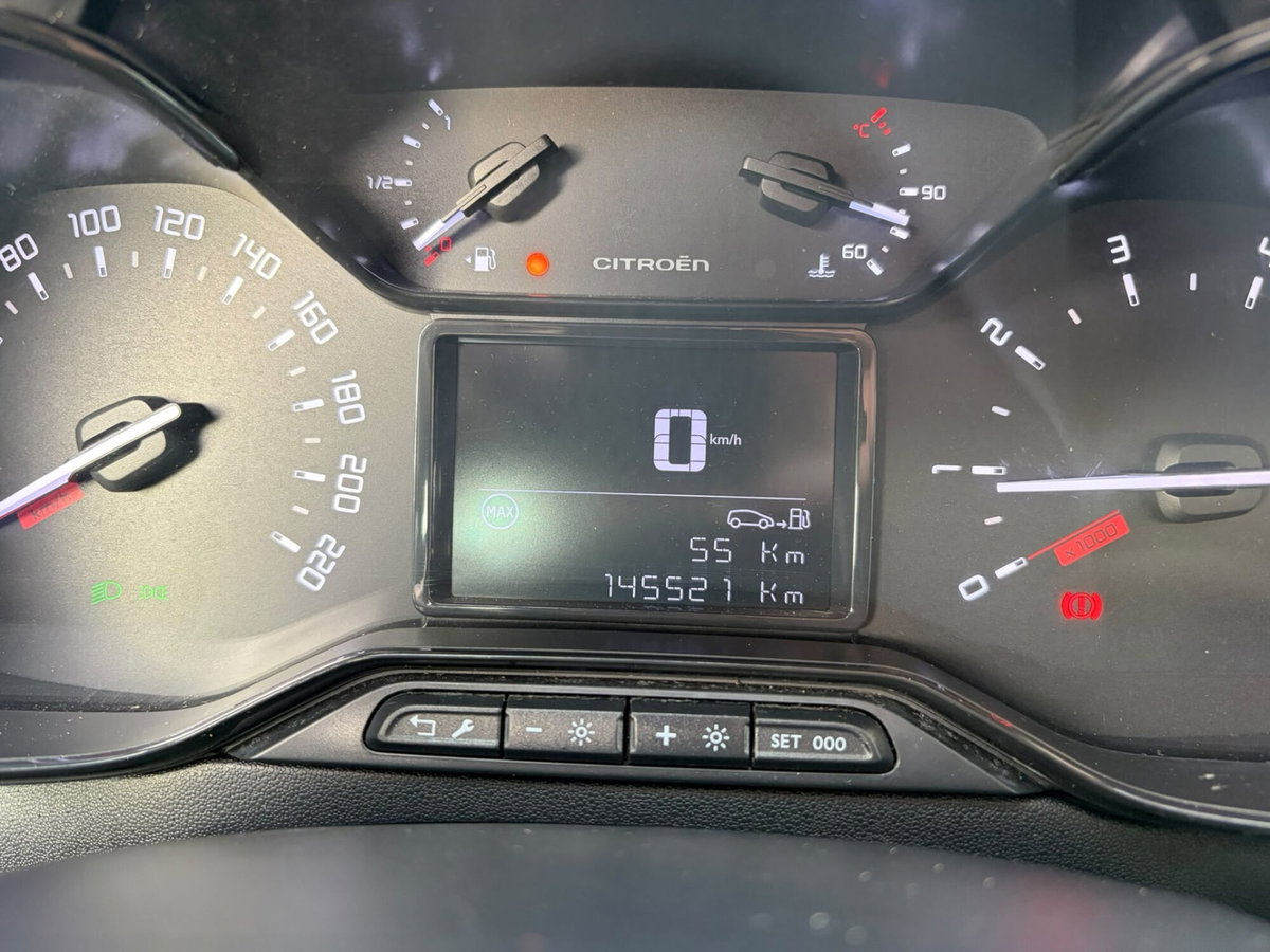 Citroen C3 BlueHDi 100 S&S Shine (11)