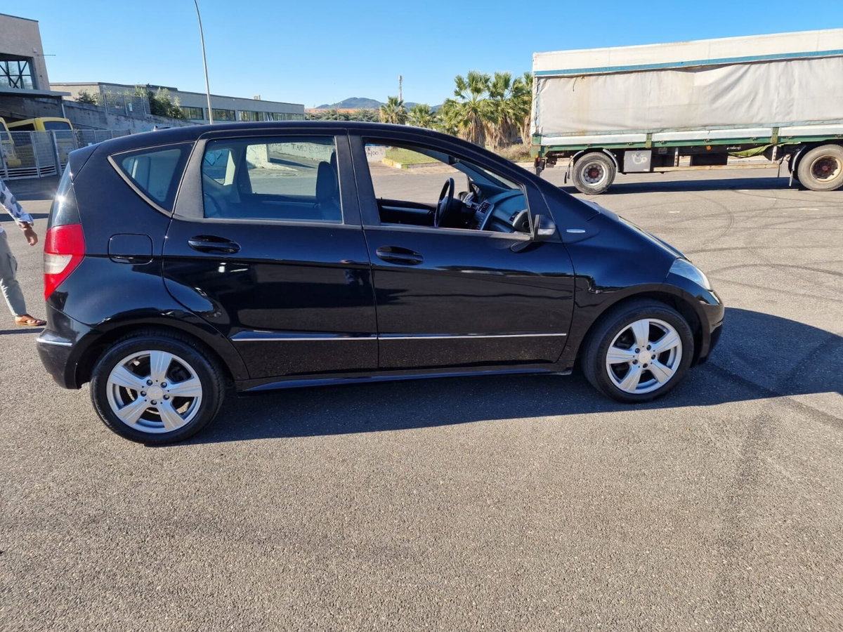 Mercedes-Benz Classe A 180 CDI Avantgarde (3)