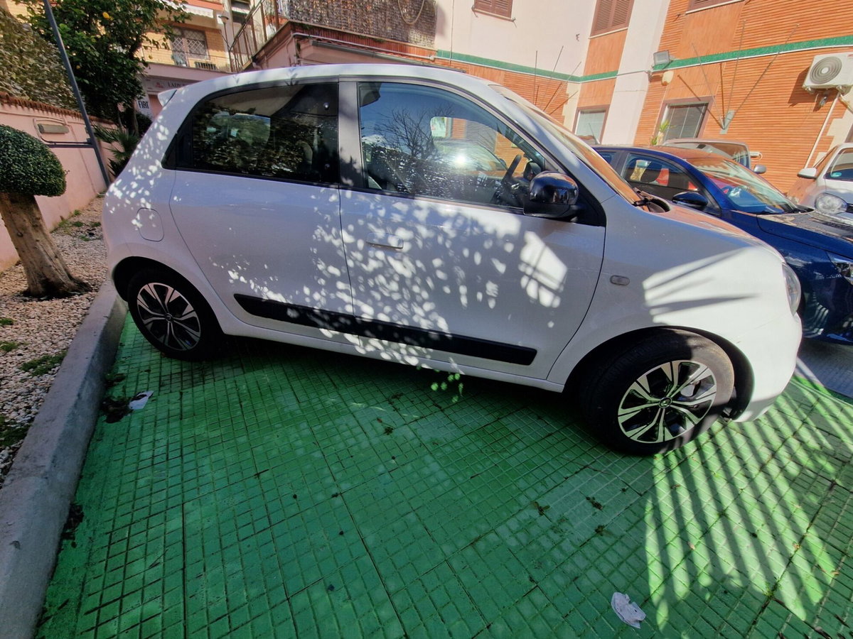 Renault Twingo SCe 65 CV Intens (4)