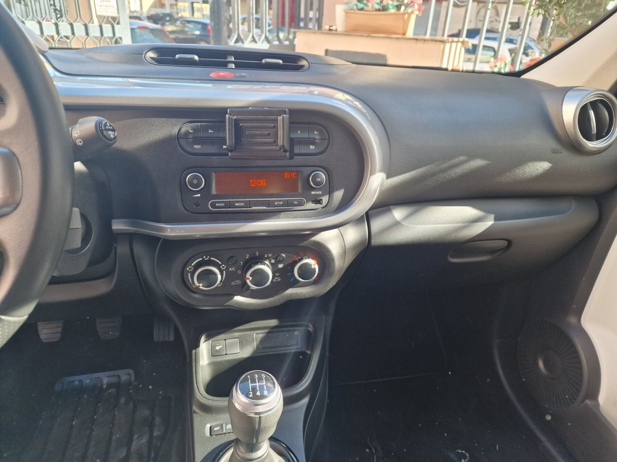 Renault Twingo SCe 65 CV Intens (8)