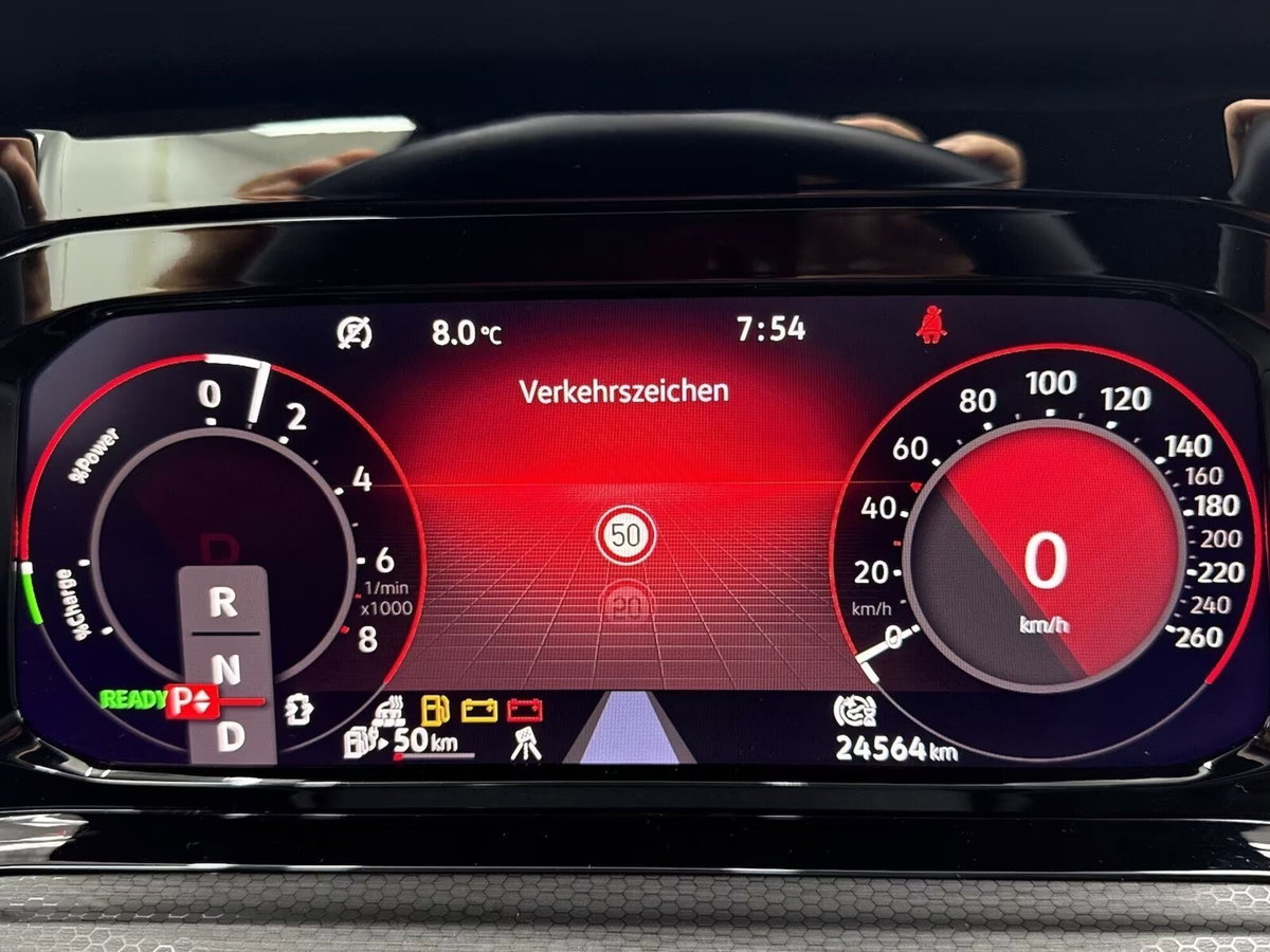 Volkswagen Golf 1.4 GTE DSG Plug-In Hybrid (10)
