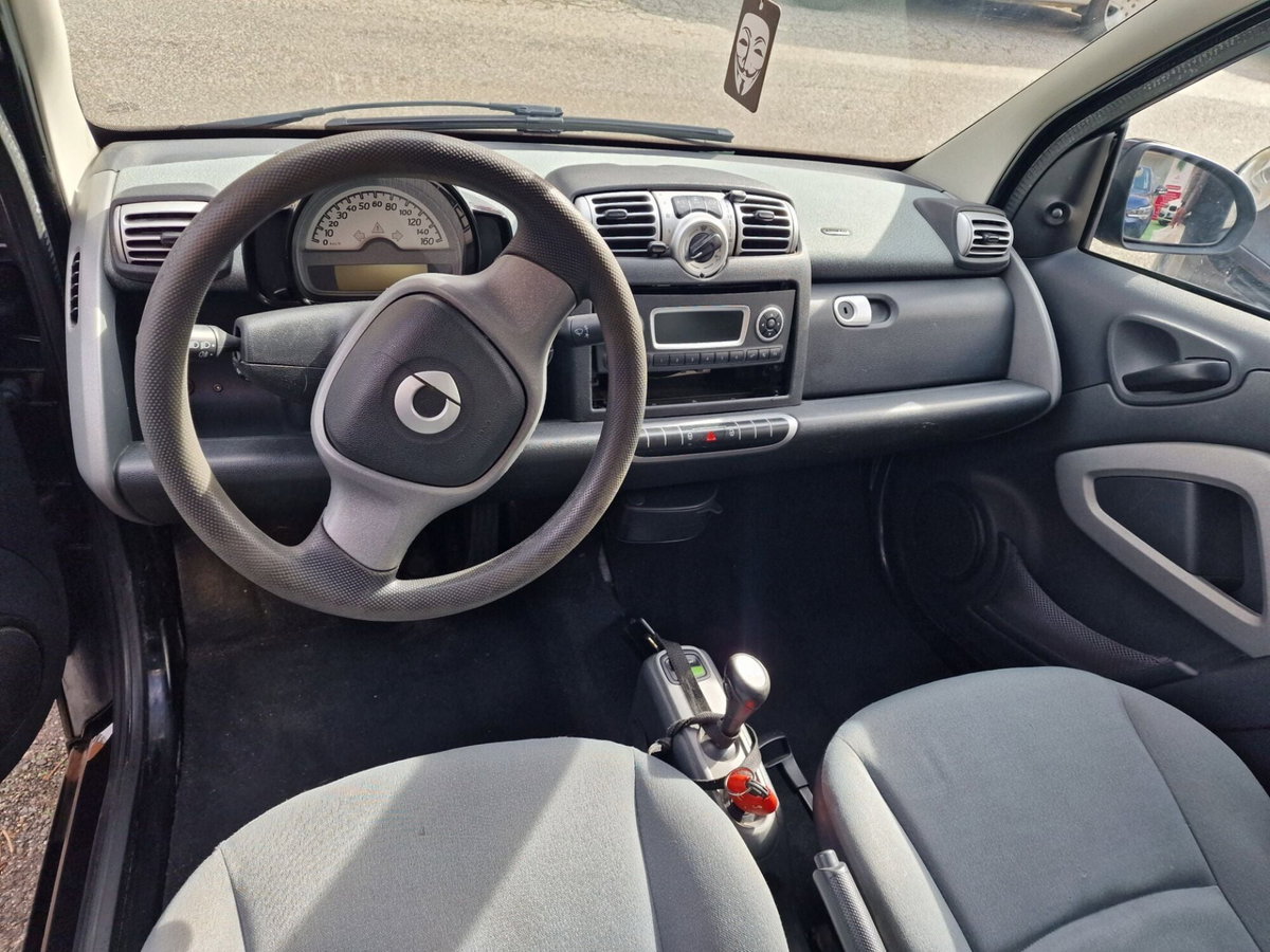 smart Fortwo 1000 52 kW MHD coupé pulse (11)