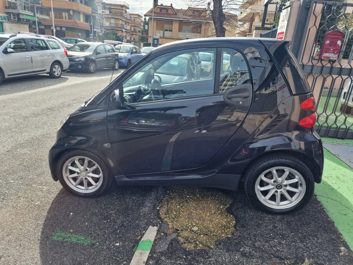 smart Fortwo 1000 52 kW MHD coupé pulse (7)