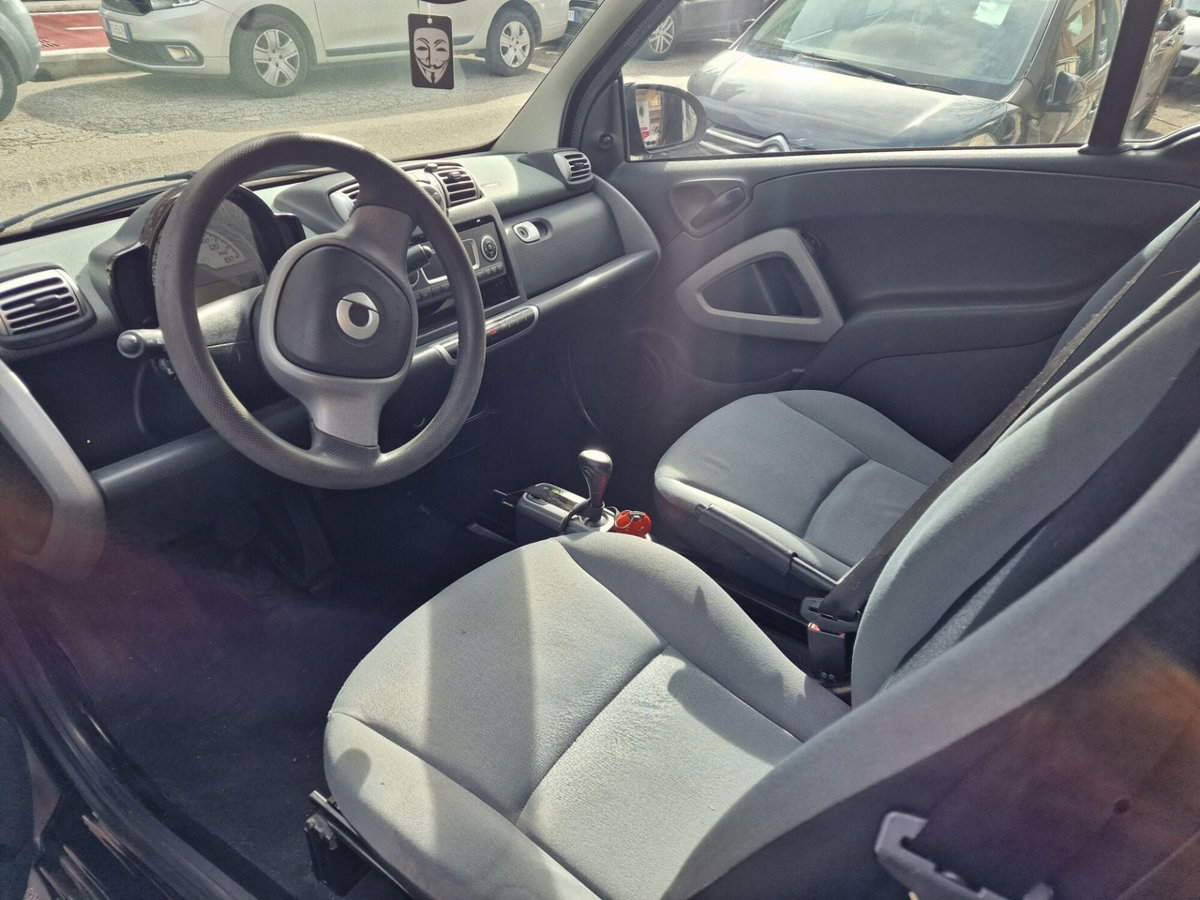smart Fortwo 1000 52 kW MHD coupé pulse (9)