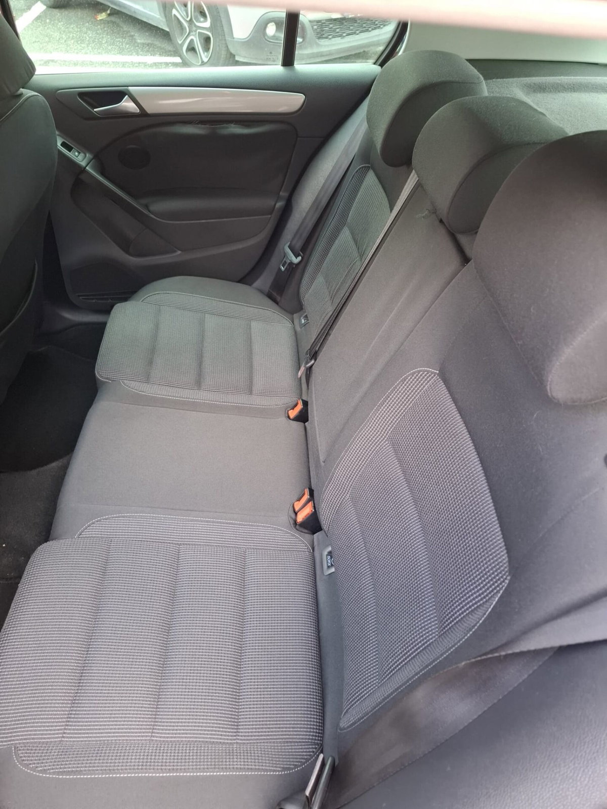 Volkswagen Golf 2.0 TDI 110CV DPF 5p. Highline (11)