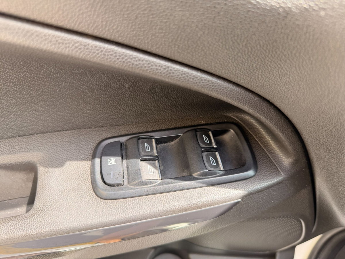 Ford EcoSport 1.0 EcoBoost 125 CV Titanium S (13)