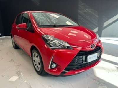 Toyota Yaris 1.0 72 CV 5 porte Lounge usata