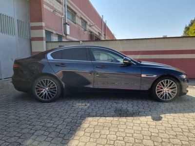 Jaguar XE 2.0 D 204 CV aut. SE (8)