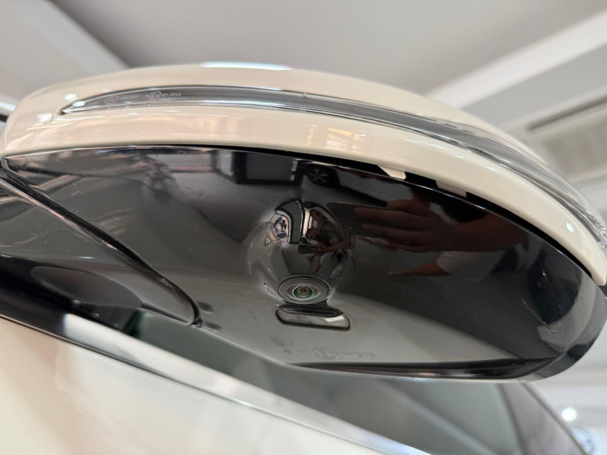 Mercedes-Benz Classe E 220 d 4Matic Auto AMG Line (11)