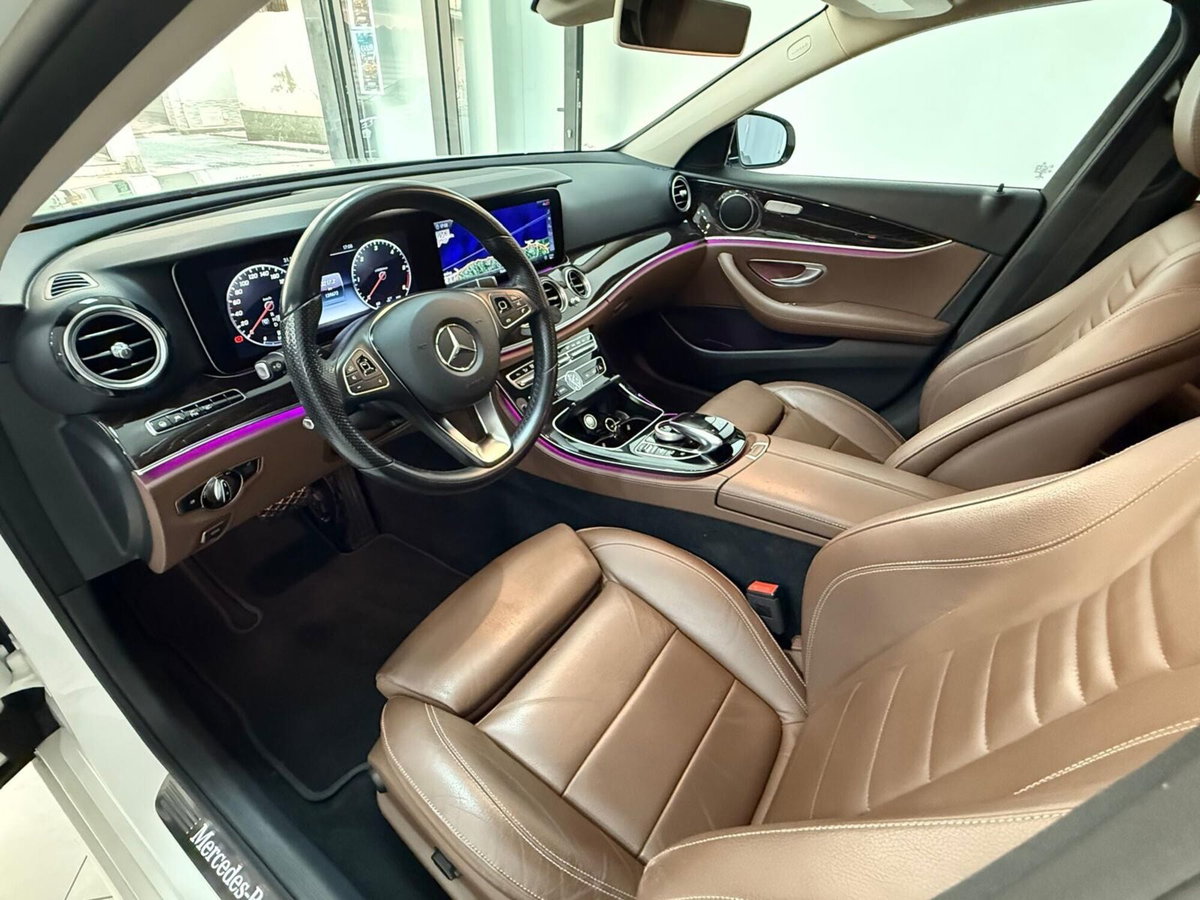 Mercedes-Benz Classe E 220 d 4Matic Auto AMG Line (15)