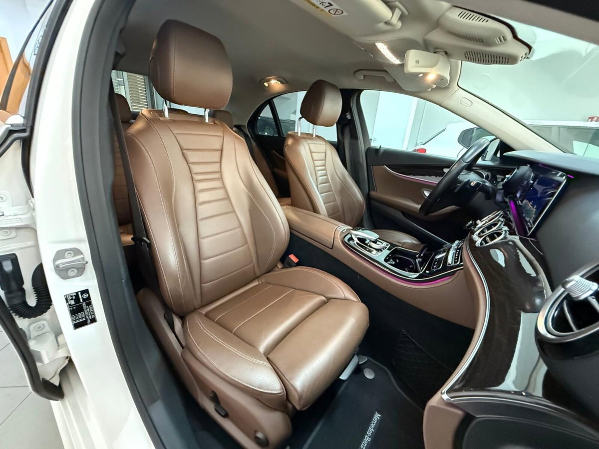 Mercedes-Benz Classe E 220 d 4Matic Auto AMG Line (16)