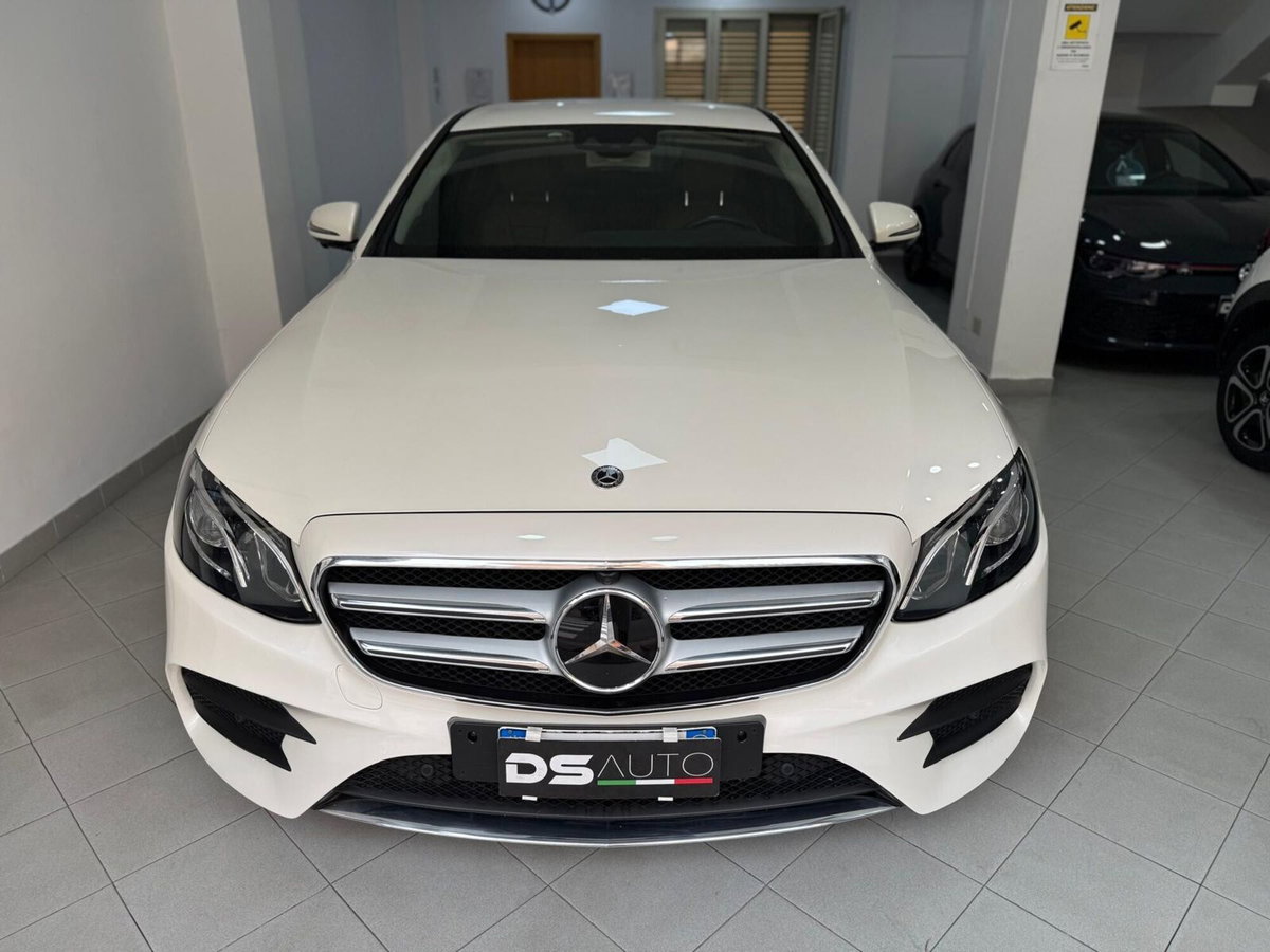 Mercedes-Benz Classe E 220 d 4Matic Auto AMG Line (3)