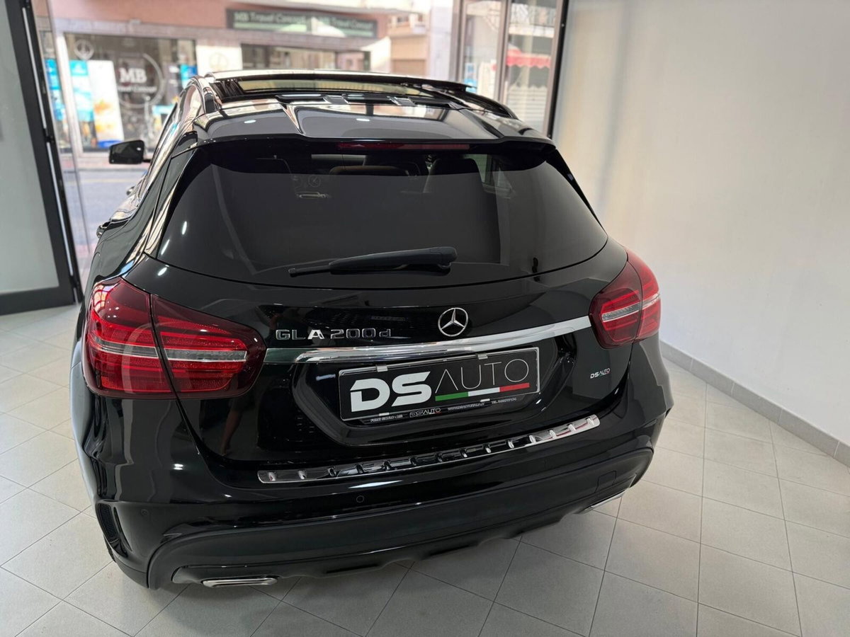 Mercedes-Benz GLA SUV 200 d Automatic Premium (13)
