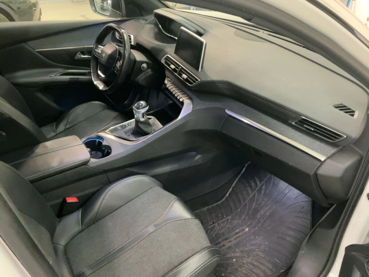 Peugeot 3008 BlueHDi 150 S&S GT Line (4)