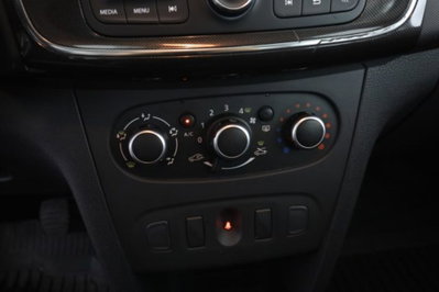 Dacia Logan MCV 1.0 SCe 12V 75CV (9)