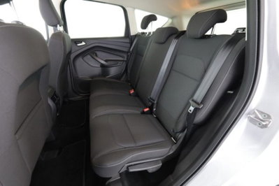 Ford Kuga 1.5 TDCI 120 CV S&S 2WD Powershift Titanium Business (3)