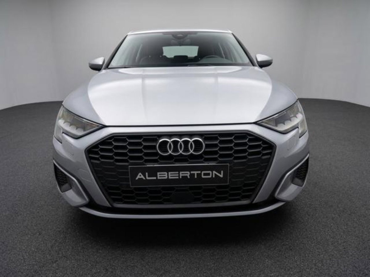 Audi A3 Sportback 35 TFSI S tronic Business Advanced (2)