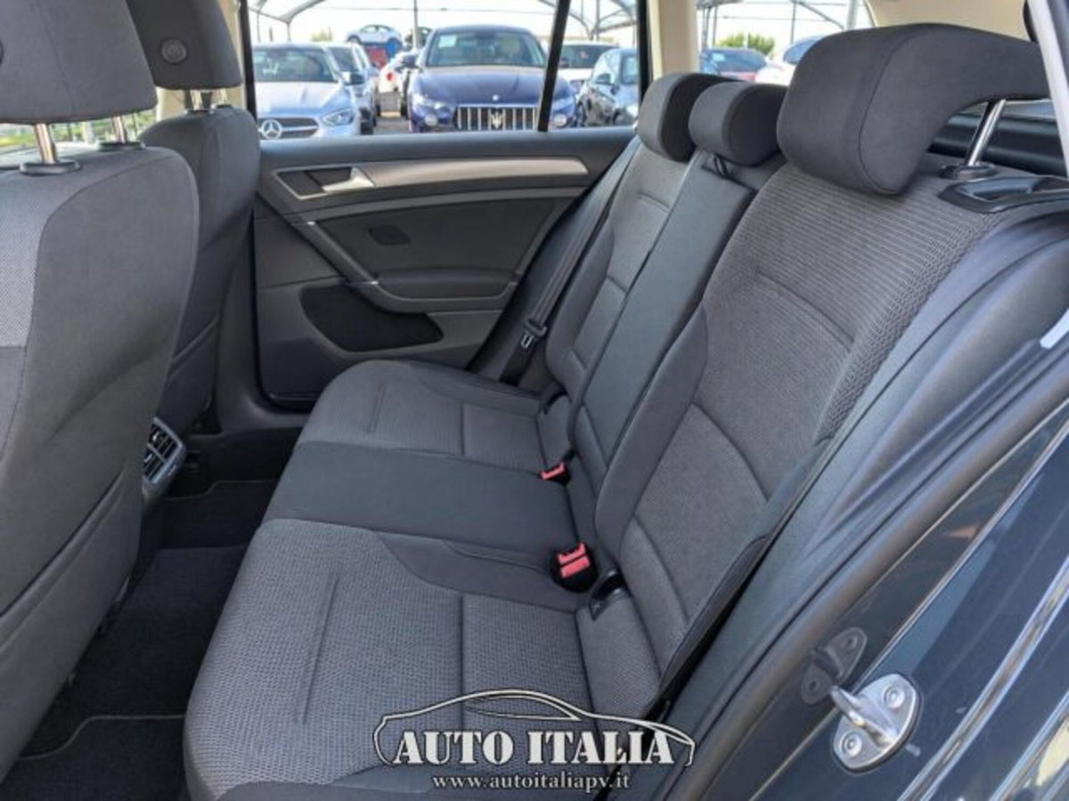 Volkswagen Golf Variant 1.6 TDI 115 CV DSG Executive BlueMotion Tech. (11)