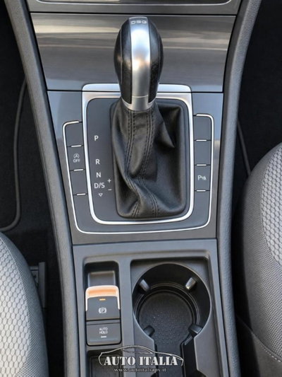 Volkswagen Golf Variant 1.6 TDI 115 CV DSG Executive BlueMotion Tech. (17)