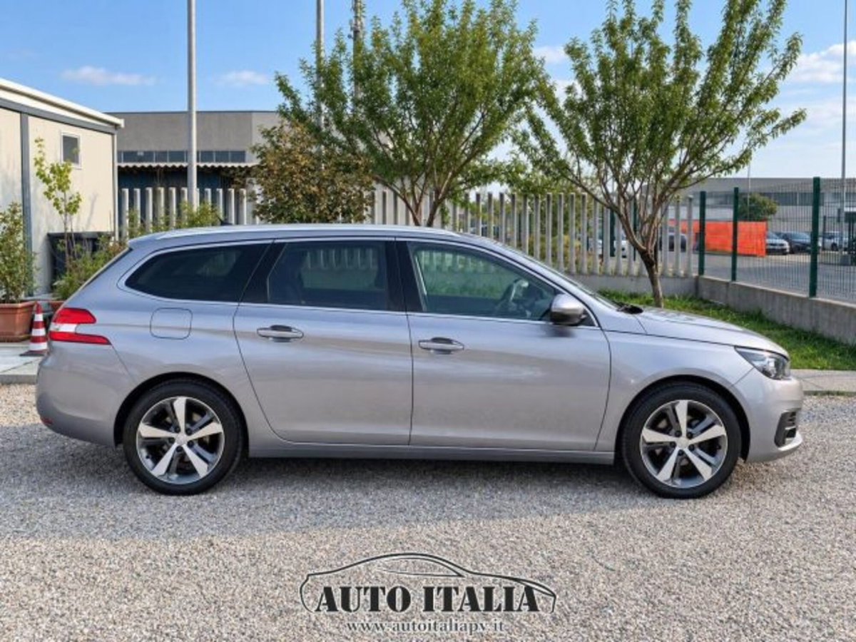 Peugeot 308 SW BlueHDi 130 S&S Allure (6)