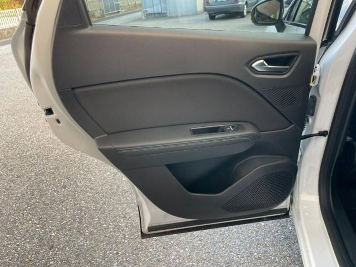 Renault Captur 1.8 full hybrid series Esprit Alpine 160cv auto (13)