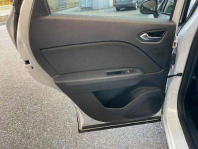 Renault Captur 1.8 full hybrid series Esprit Alpine 160cv auto (13)