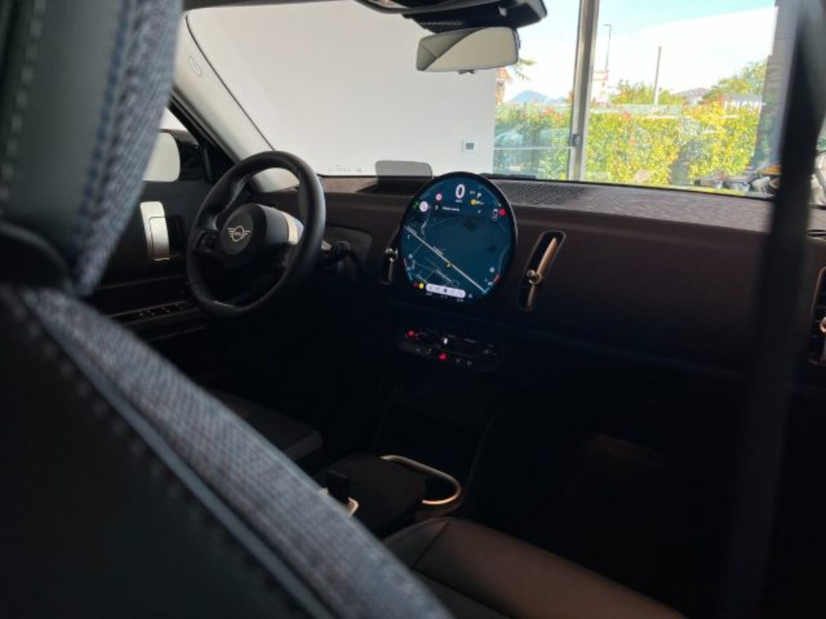 MINI Mini Countryman E Favoured (13)