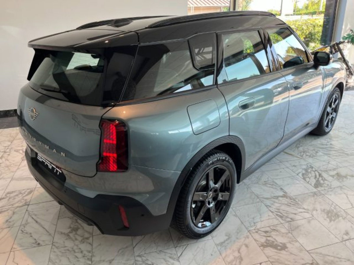 MINI Mini Countryman E Favoured (2)
