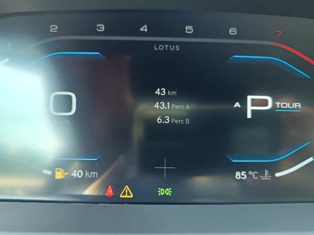 Lotus Emira 2.0 turbo 365cv dct (15)