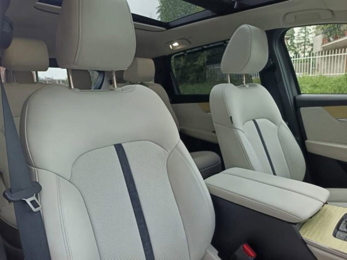 Mazda CX-80 3.3 m-hybrid boost Takumi Plus auto (11)