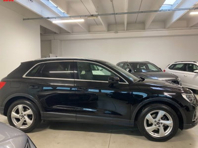 Audi Q3 35 TFSI Business Advanced (3)