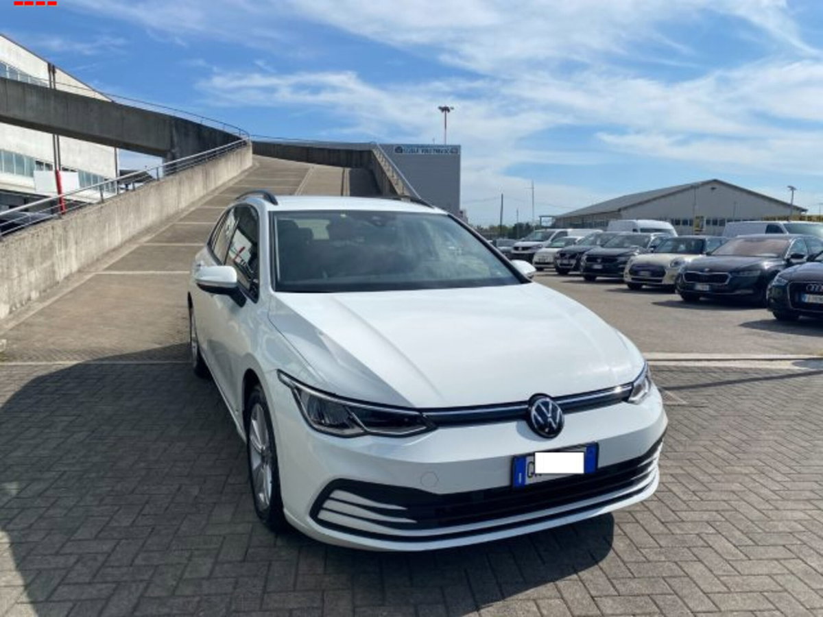 Volkswagen Golf Variant 2.0 TDI SCR DSG Life (2)