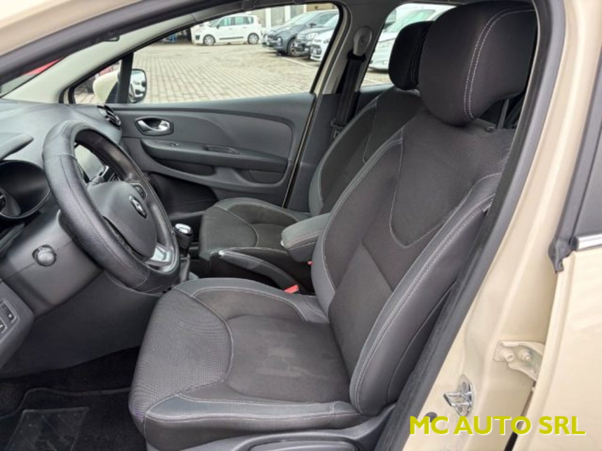 Renault Clio TCe 12V 90 CV GPL 5 porte Moschino Zen (7)