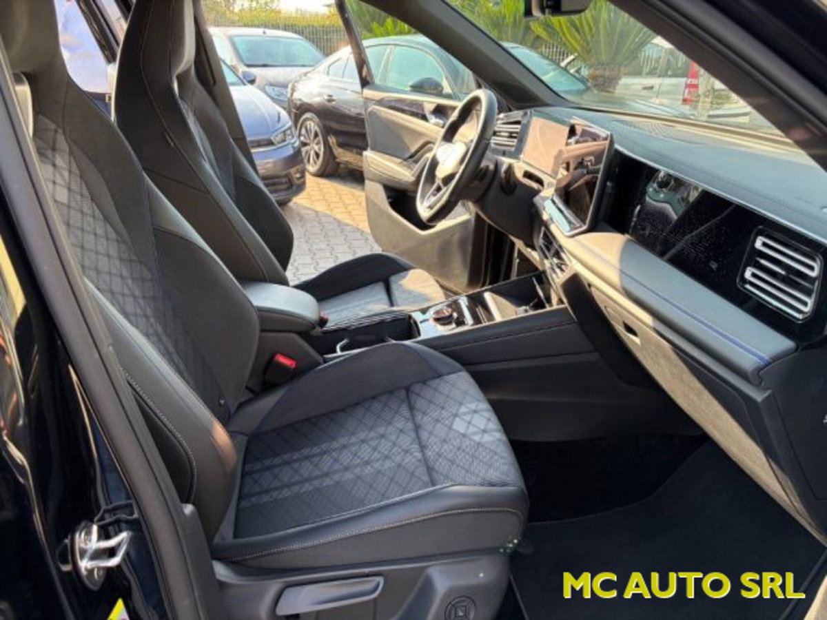 Volkswagen Tiguan 2.0 TDI 150 CV SCR DSG 4MOTION R-Line (10)