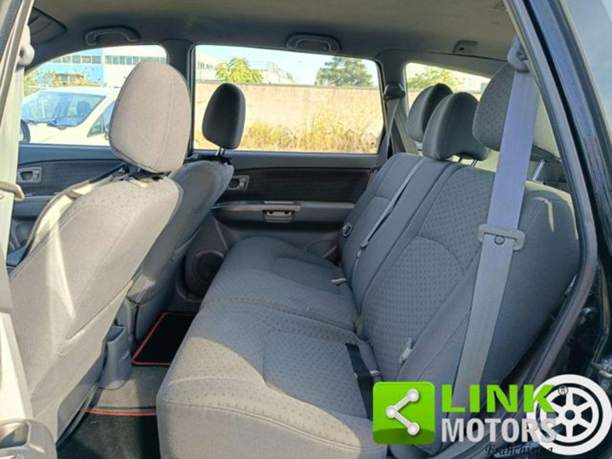 Kia Carens 2.0 16V CRDi LX (20)